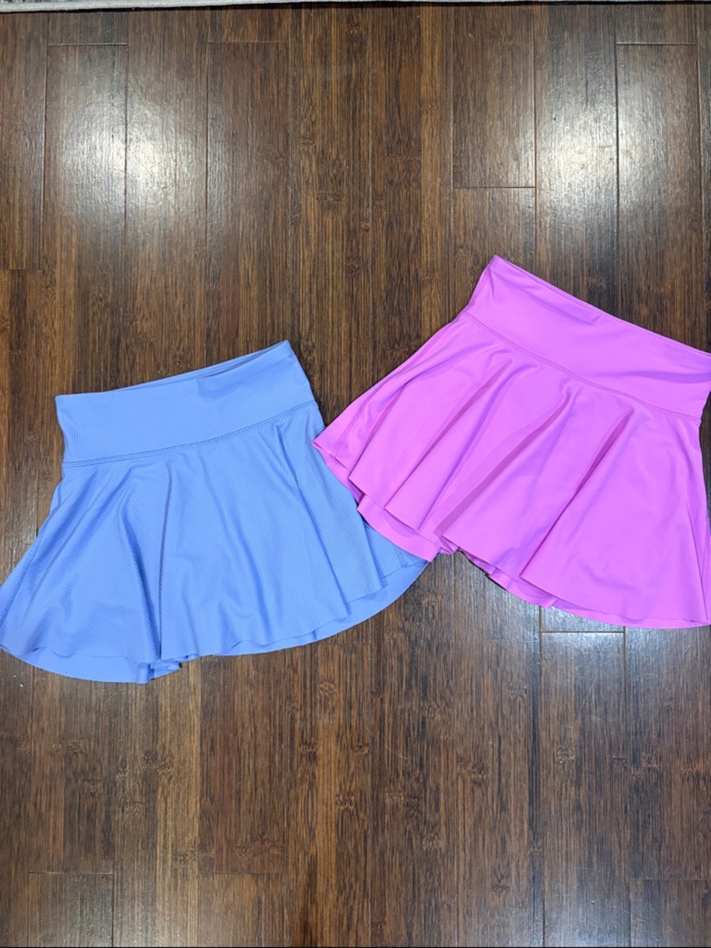 Two Old Navy Girls Skorts in Lavender Blue and Bright Pink